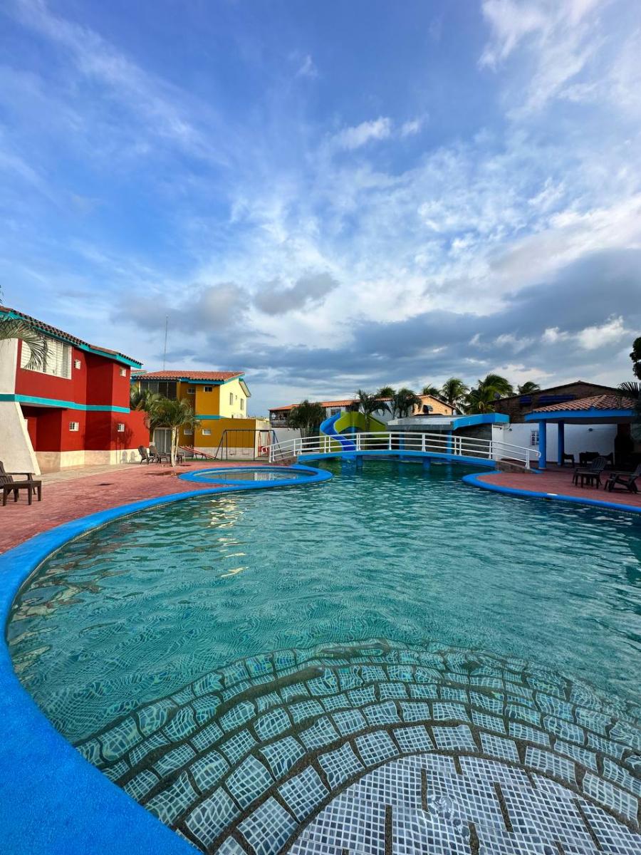 Villa Clementina II (Obra Gris)